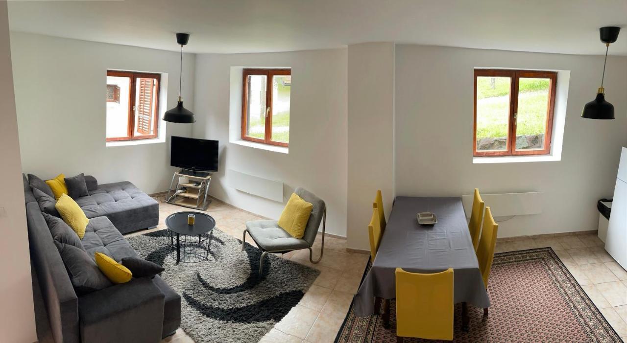 Veselica Villa Divcibare Bagian luar foto