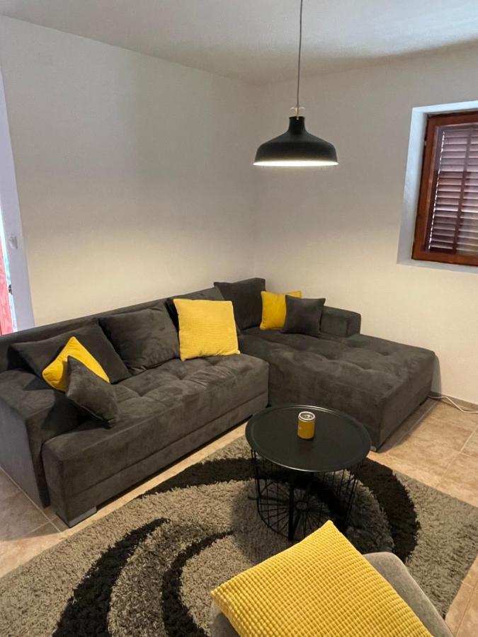 Veselica Villa Divcibare Bagian luar foto